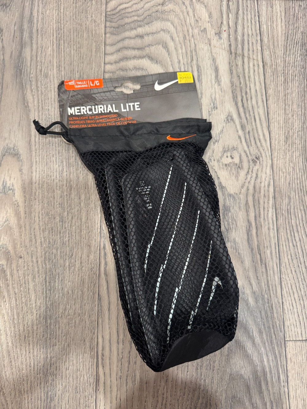 Nike Mercurial Lite Shin Guards, Unisex Large, Gray & Yellow, NEW